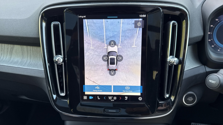 Volvo XC40 2.0 B3P Ultra Dark 5dr Auto Petrol Estate